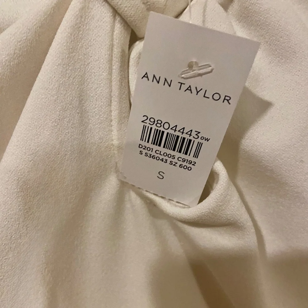 Ann Taylor Cream Twist-Neck Cap-Sleeve Blouse - Picture 2 of 4